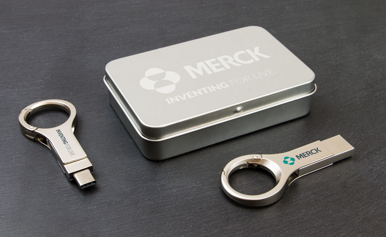 Active - USB Logo With USB-C gallery thumbnail