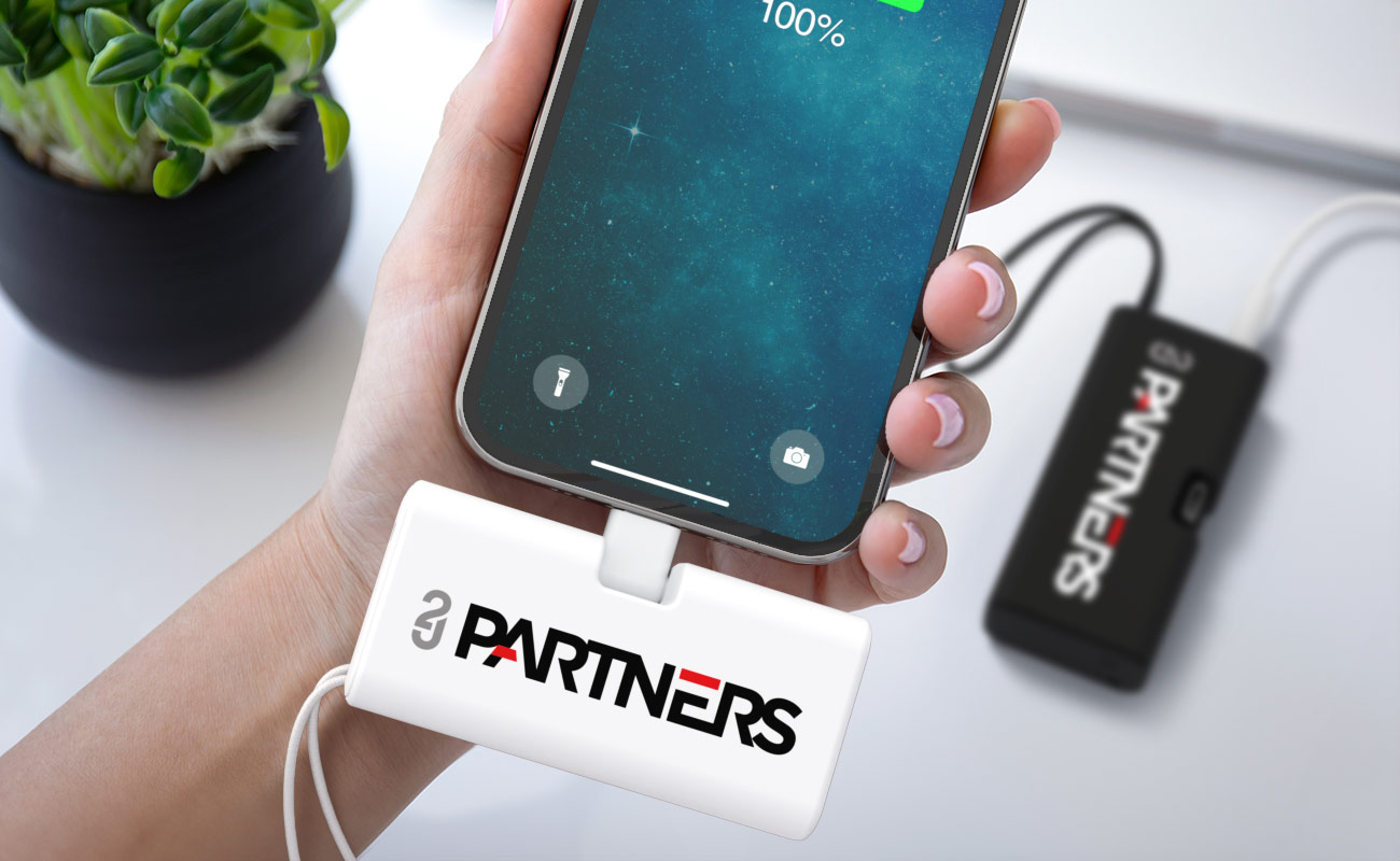 Amp - Credit Card Phone Charger gallery thumbnail