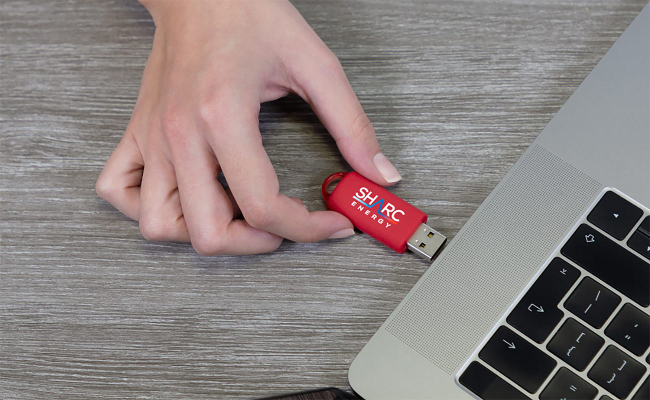 Kinetic - Custom USB gallery thumbnail