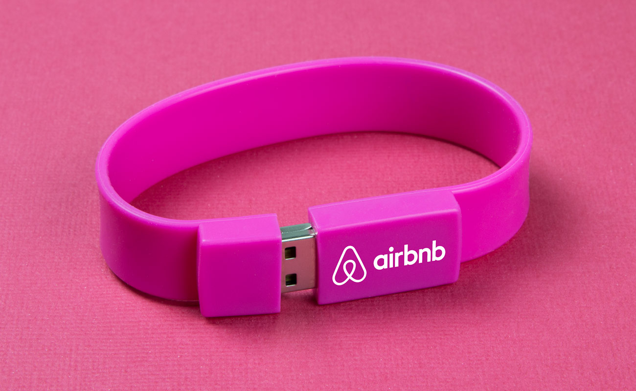 Lizzard - Custom USB Wristband gallery thumbnail