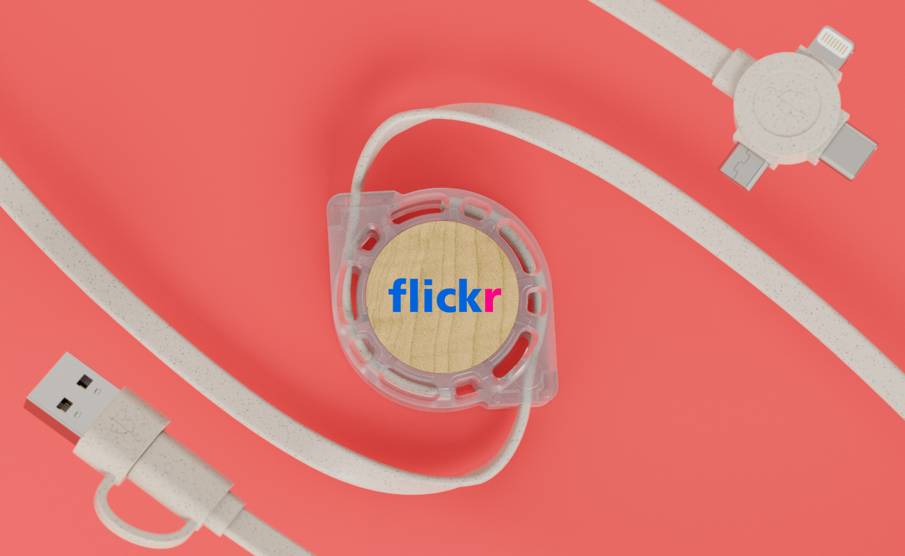 Motion Wood - USB Cable gallery thumbnail