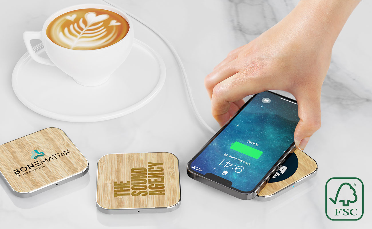 Savanna - Personalized Bamboo Wireless Charger